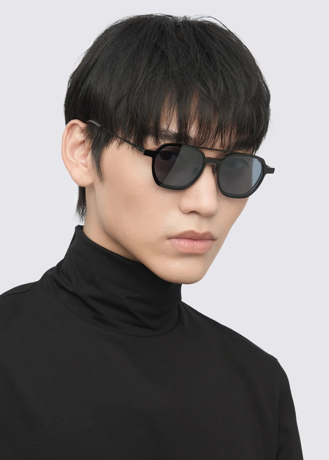 FINN BLACK