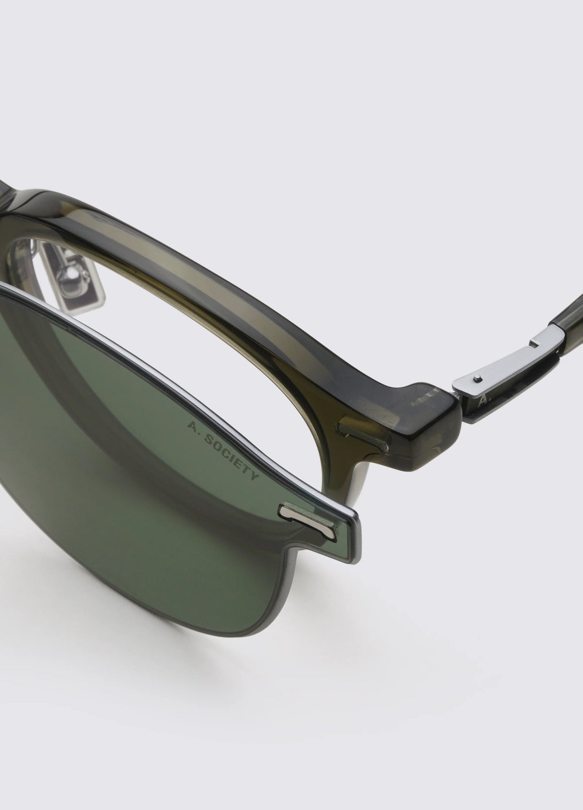 ONYX OLIVE