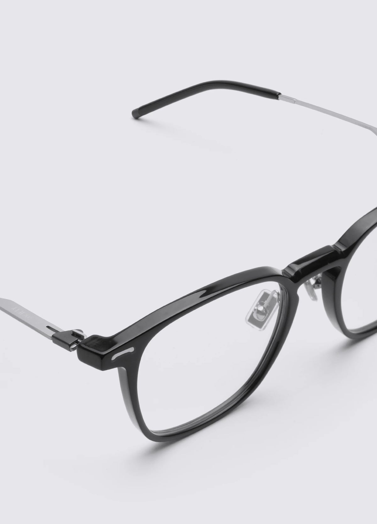 XENITH BLACK